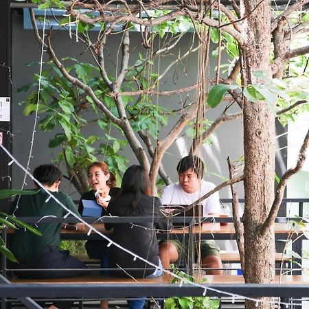The Capsule By Unionspace (Adults Only) Bangkok Exteriör bild