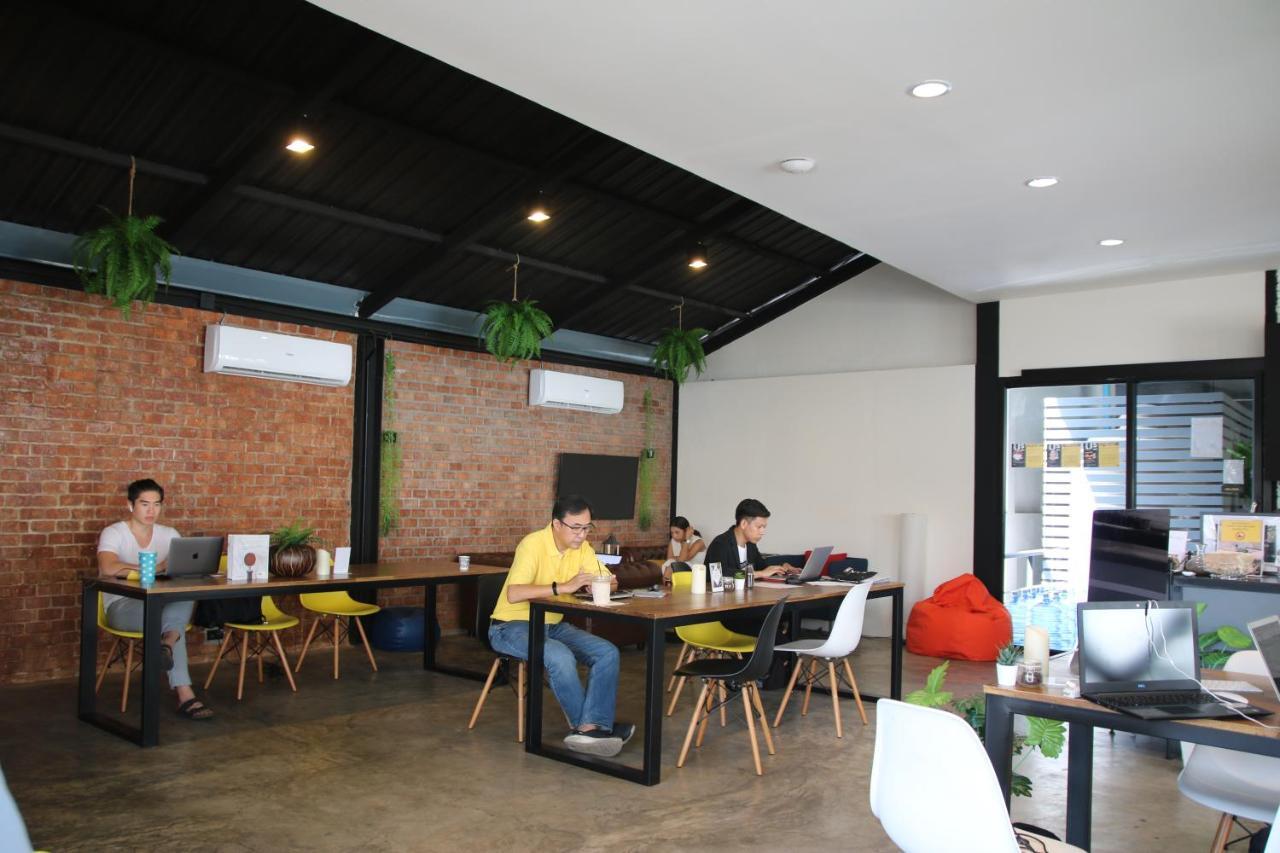 The Capsule By Unionspace (Adults Only) Bangkok Exteriör bild